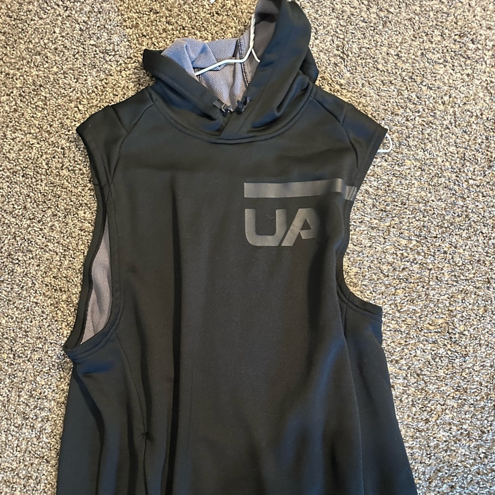 Under Armour cold gear sleeveless hoodie